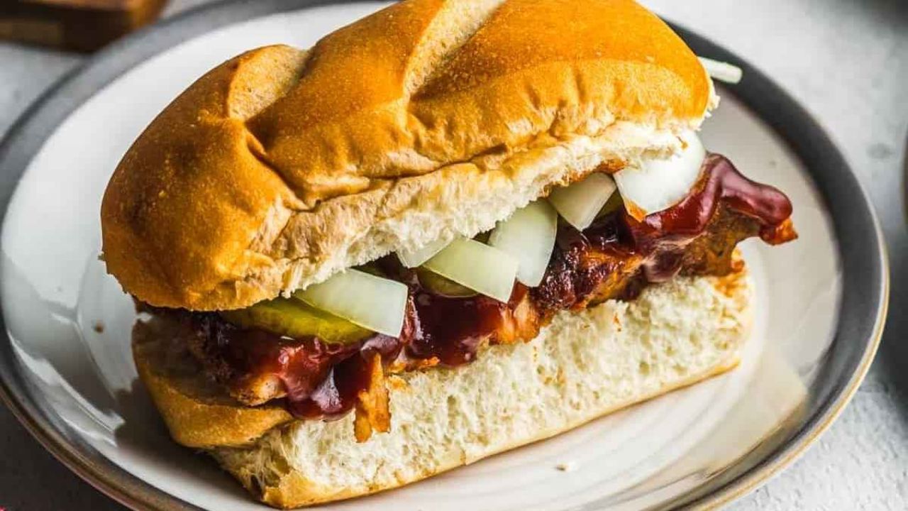 copycat-mcrib-sandwich-recipe