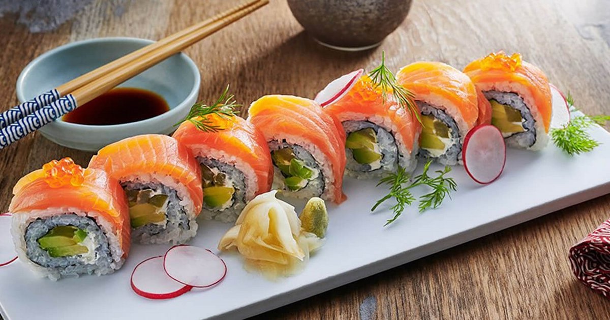 smoked-salmon-sushi-roll-recipe